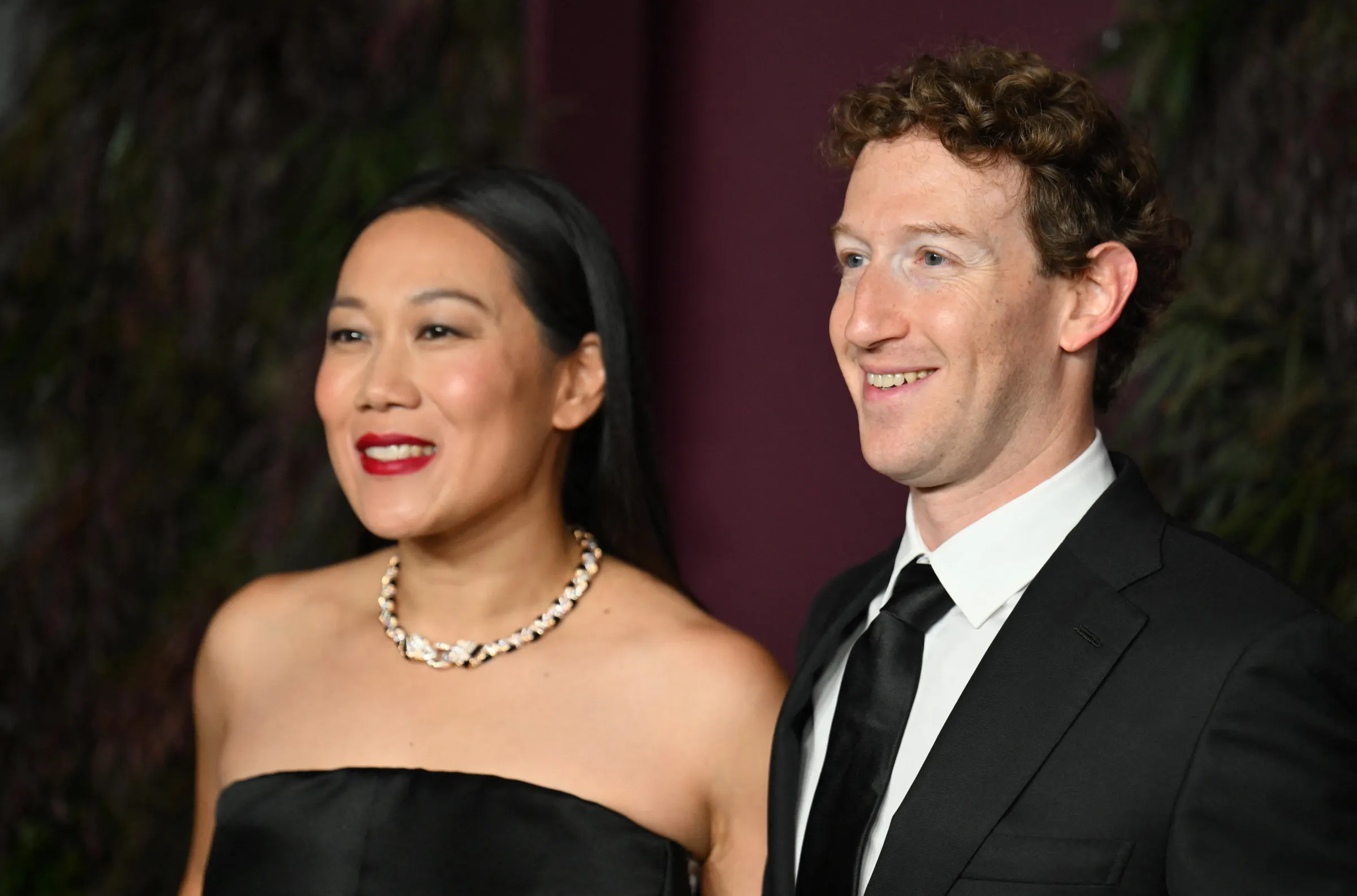 US-ENTERTAINMENT-MEDIA-WSJ-AWARD — Picture from theverge.com
